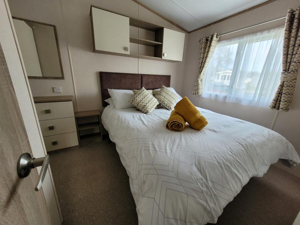 Caravan In The Cotswolds Villa Cirencester Exterior foto