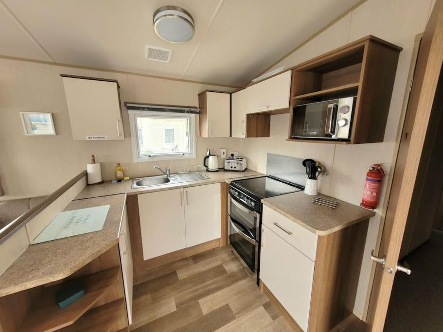 Caravan In The Cotswolds Villa Cirencester Exterior foto