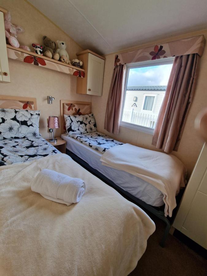 Caravan In The Cotswolds Villa Cirencester Exterior foto