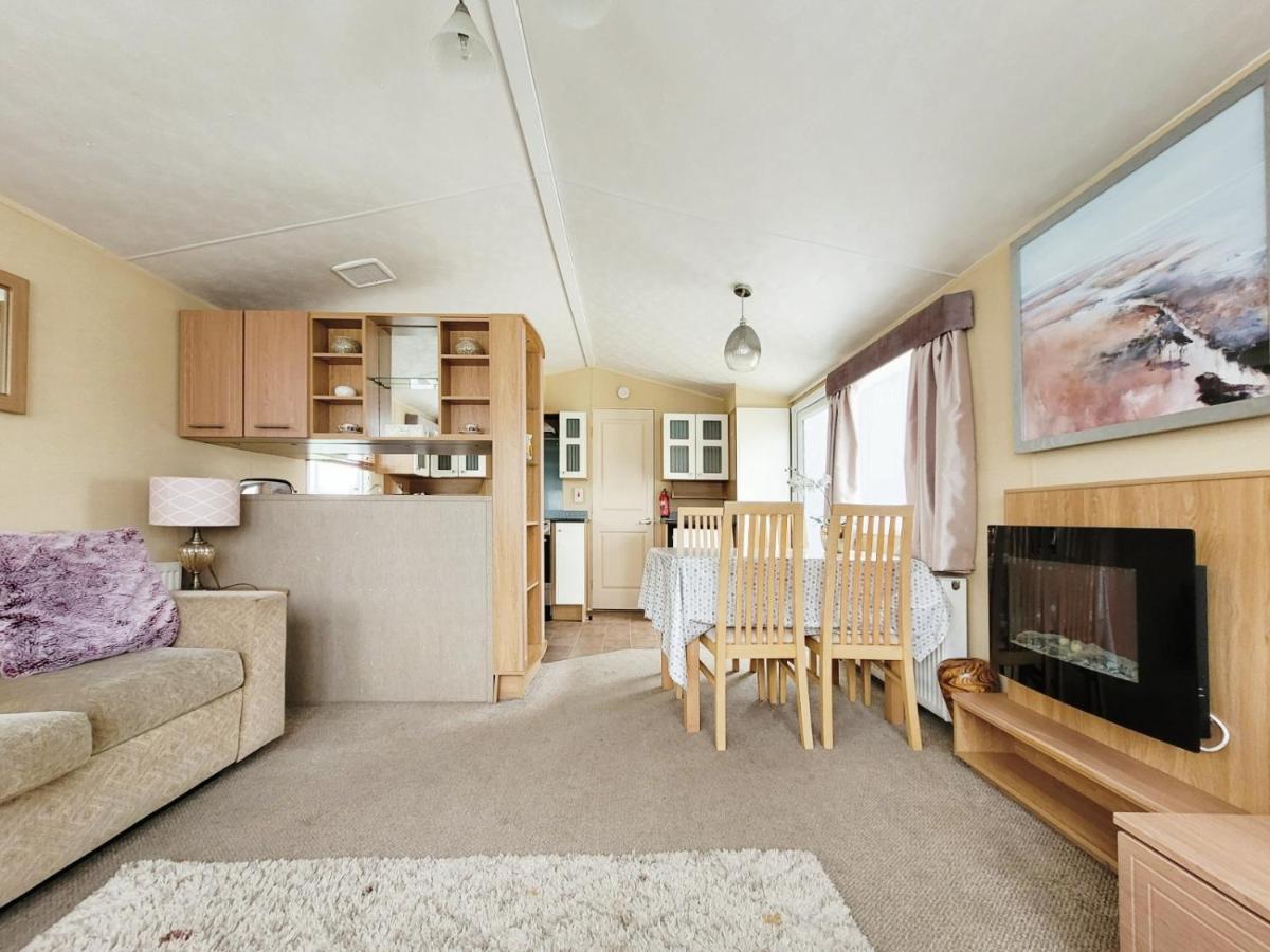 Caravan In The Cotswolds Villa Cirencester Exterior foto