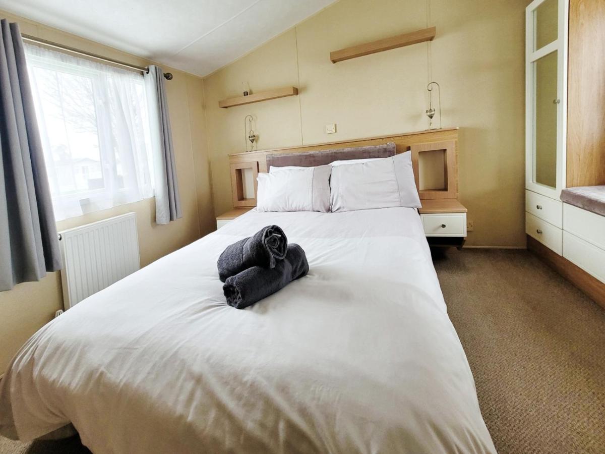 Caravan In The Cotswolds Villa Cirencester Exterior foto